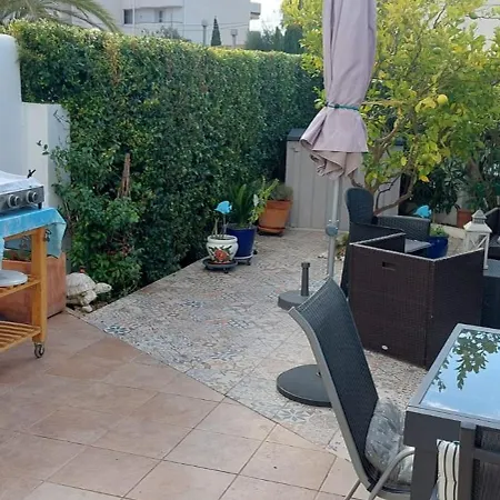 Bonito Con Gran Terraza Y Piscina Comunitaria *