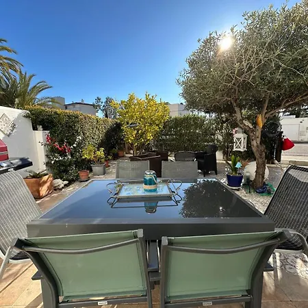Bonito Con Gran Terraza Y Piscina Comunitaria Roses