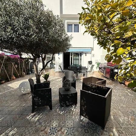 Bonito Con Gran Terraza Y Piscina Comunitaria Roses