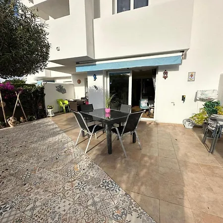 Bonito Con Gran Terraza Y Piscina Comunitaria Av-08 روساس