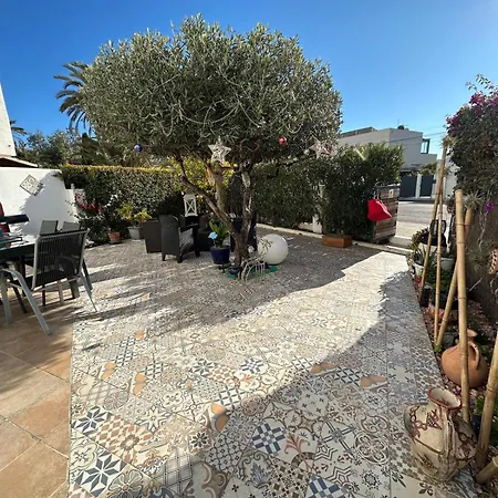 Bonito Con Gran Terraza Y Piscina Comunitaria *